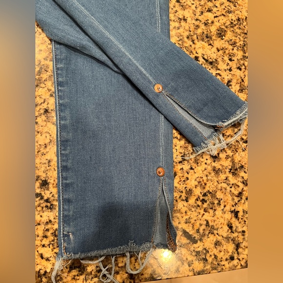 Express Mid Rise Blue Jean - Picture 4 of 4